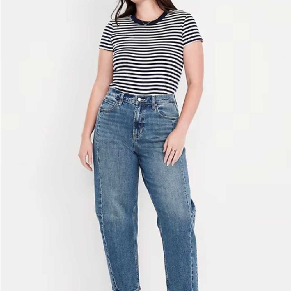 High-Waisted Barrel Ankle Jeans
